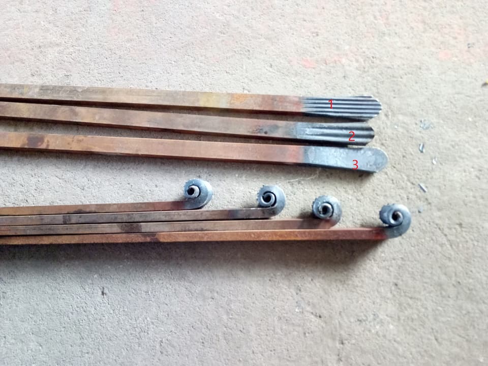 wrought iron parts made by fishtail rolling machine and coil rolling machine(图1)